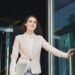 A Gen Z worker got called out by their CEO for leaving 10 minutes early. Workplace experts debate who was in the wrong | Fortune
