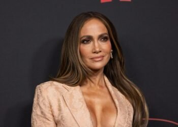 ‘Real Housewives’ Star Luann de Lesseps Apologizes to Jennifer Lopez After Saying She’s ‘From the Hood’ Instead of ‘The Block’: ‘I Couldn’t Think!’