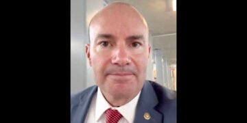 BREAKING: Mike Lee HAMMERS Senate for choosing recess over Save America Act