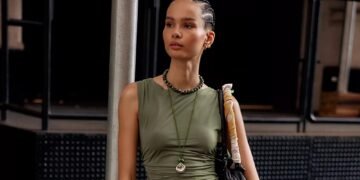 The Pants Cool Girls Are Wearing From Summer To Fall—No, Its Not Leggings
