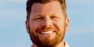 This founder was an AI layoff 9 months ago. Then he built an instantly profitable company with 2 partners and 12 agents | Fortune