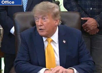 BREAKING VIDEO – Trump hits back at reporter claiming record deployments in Iran conflict BREAKING VIDEO – Trump hits back at reporter claiming record deployments in Iran conflict